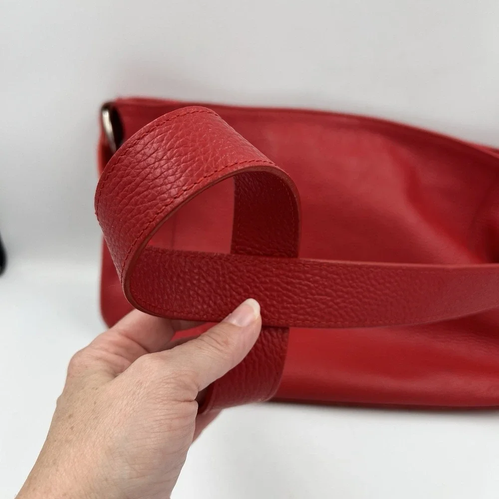 Red Pebbled Genuine Leather Hobo Zipper Shoulder Bag Purse Made in Italy
